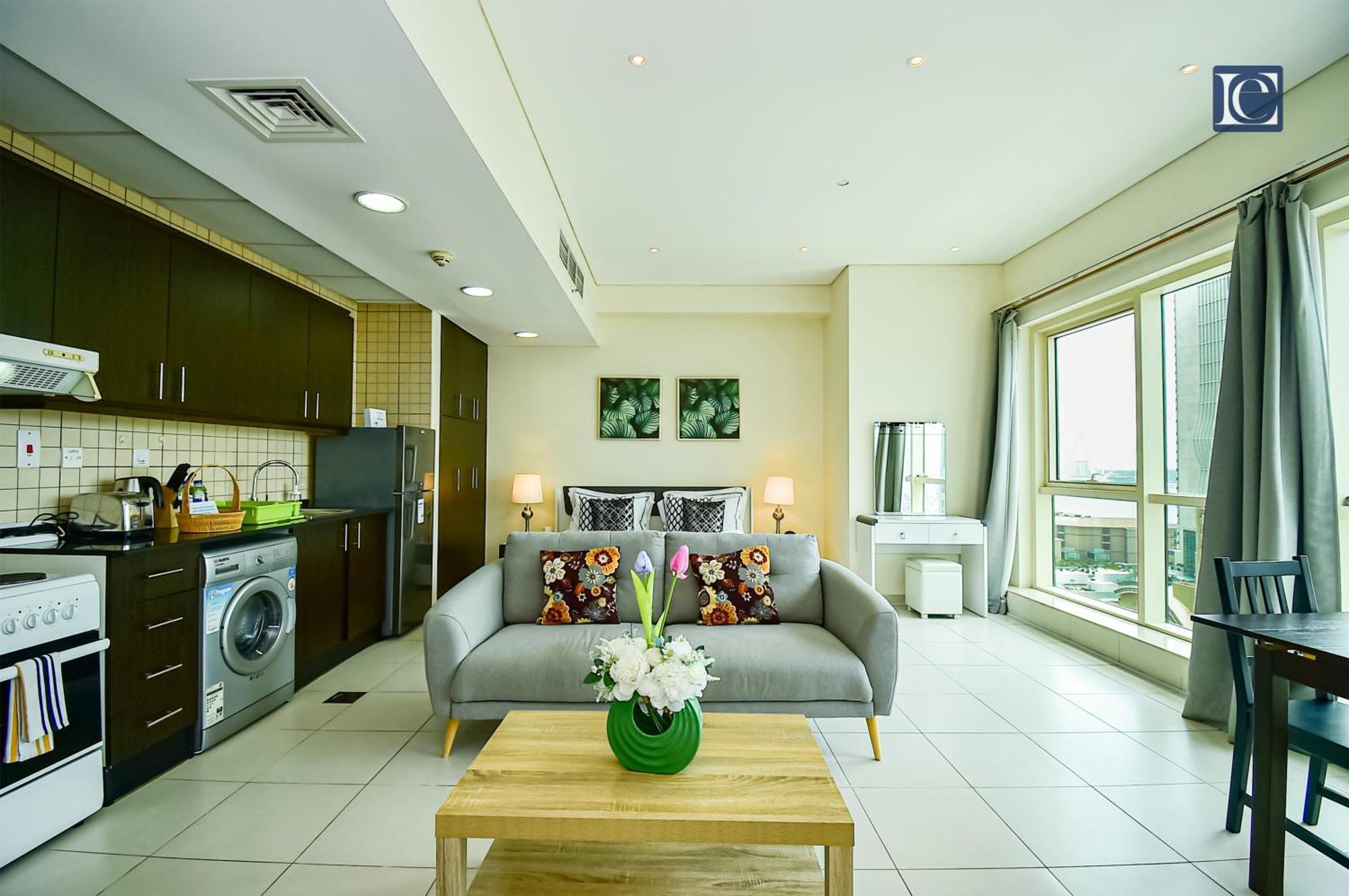 Luxury Escapes - Furnished Studio With Balcony In Royal Oceanic Dubái Exterior foto